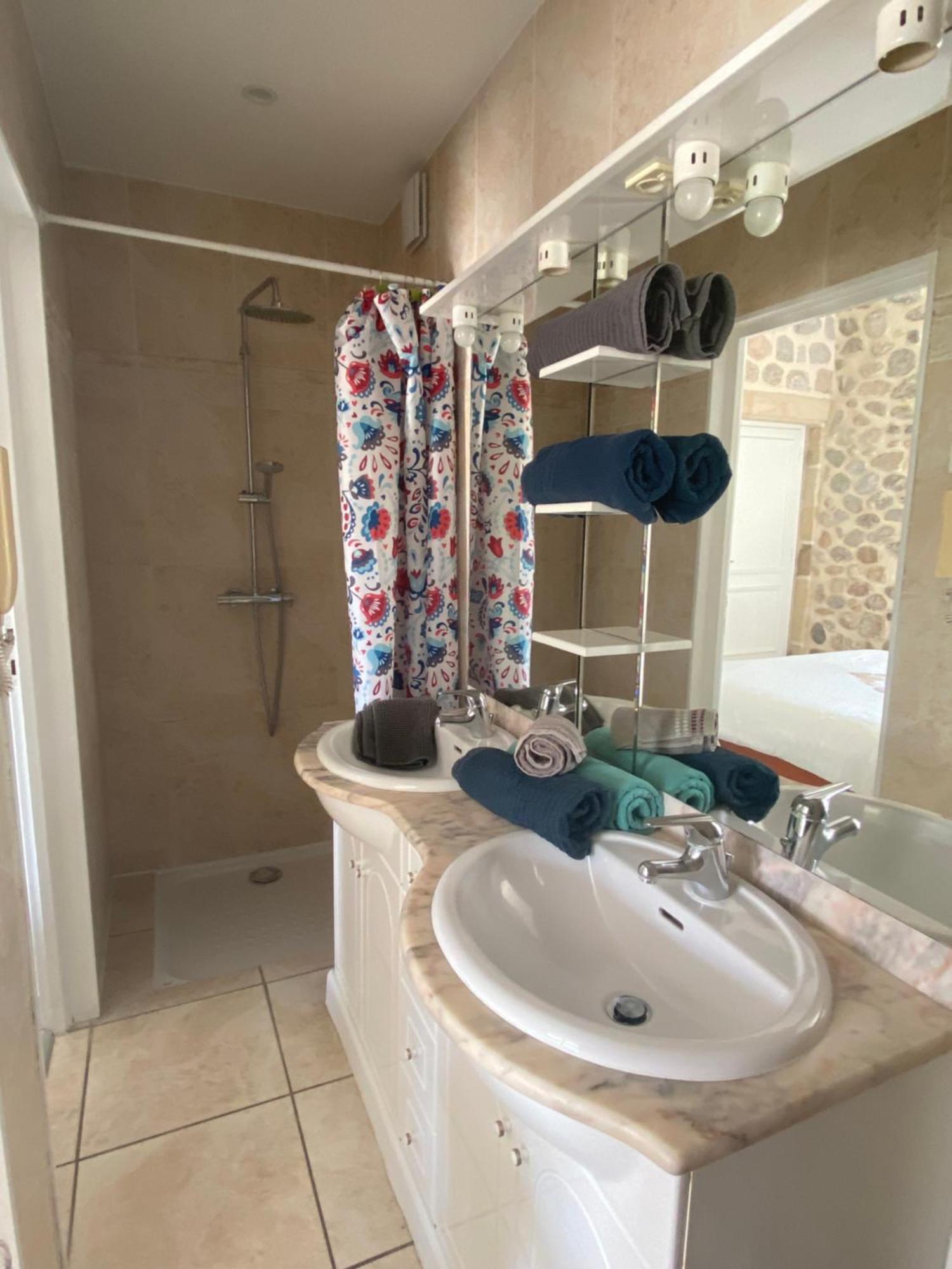 Bed and Breakfast Domaine Les Buis Saint-Fortunat-sur-Eyrieux Exterior foto